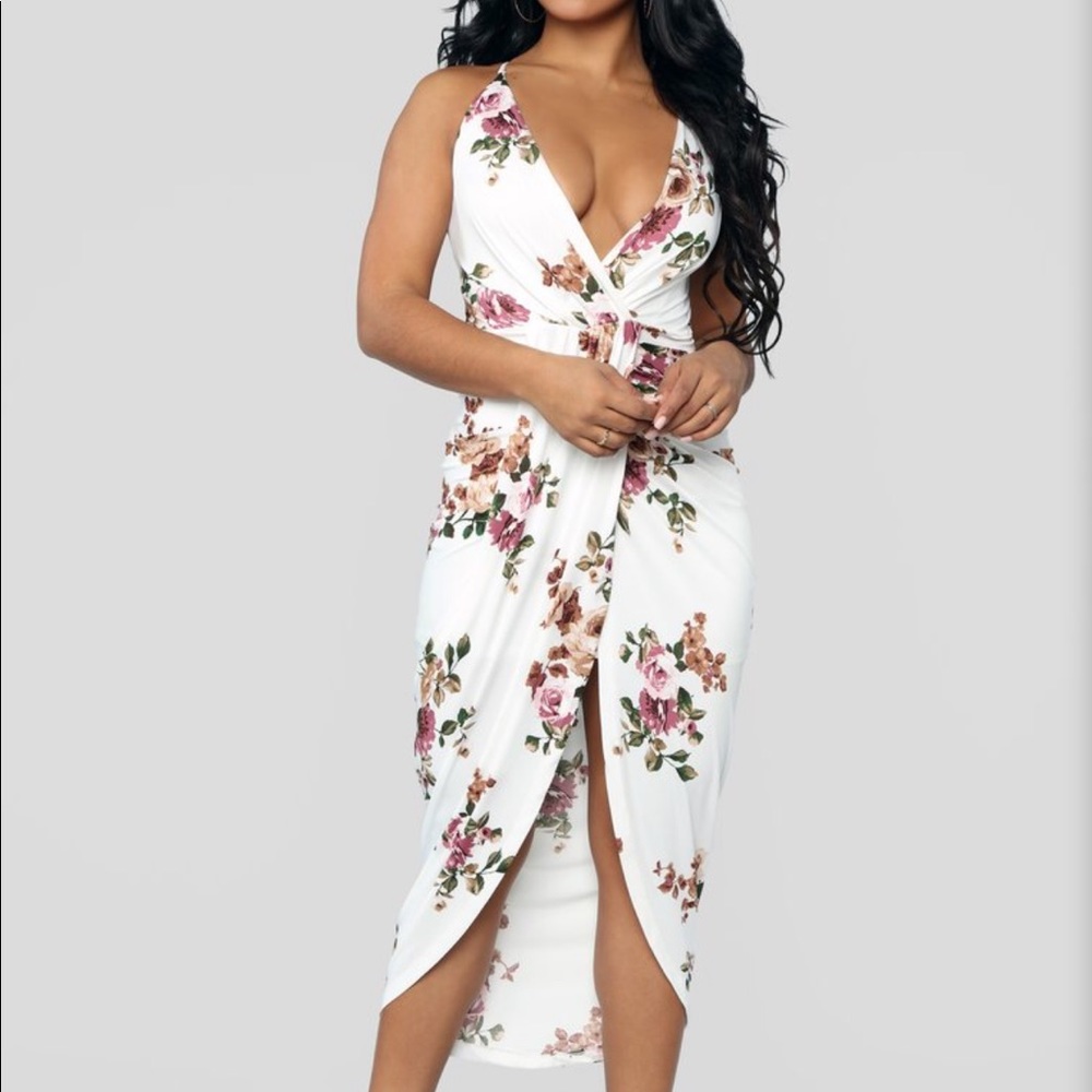 🆕 Floral Dress with high Slit